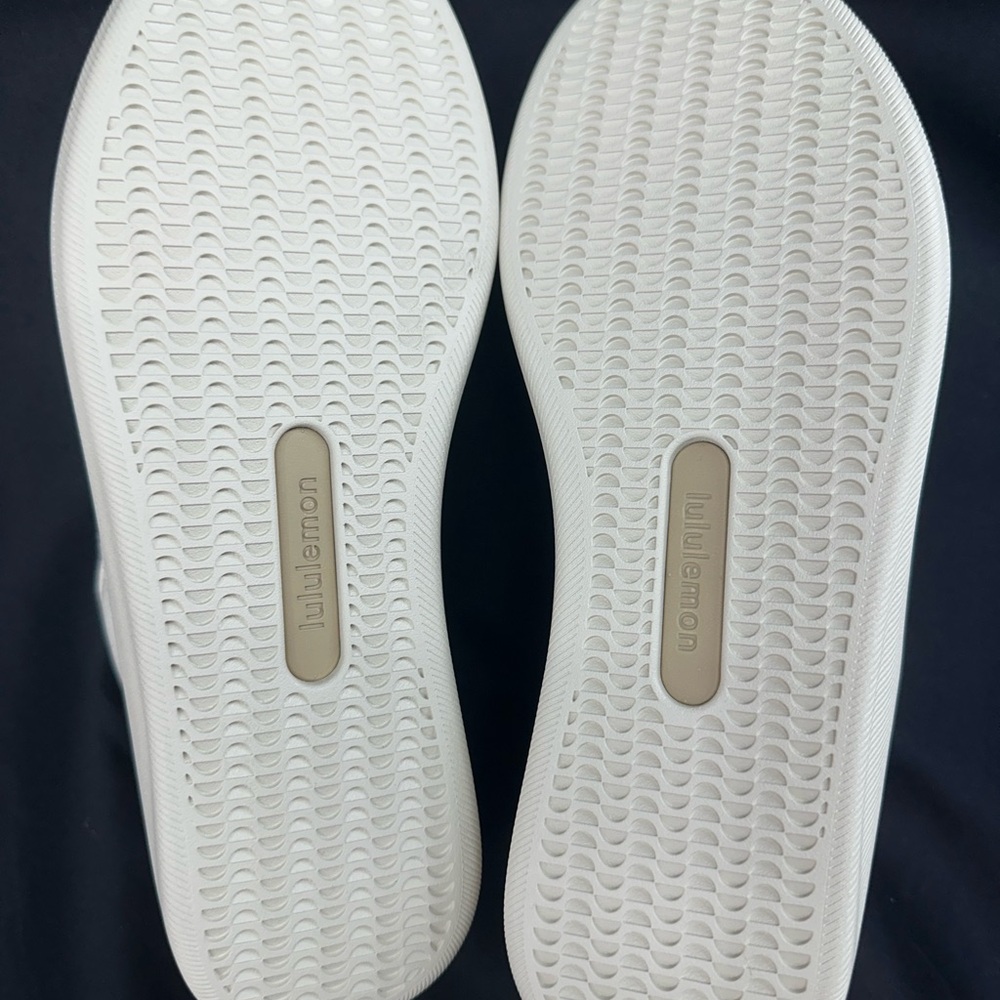 Lululemon Athletica Cityverse Cotton Canvas Bone  Sneakers 8 NEW - Picture 5 of 5